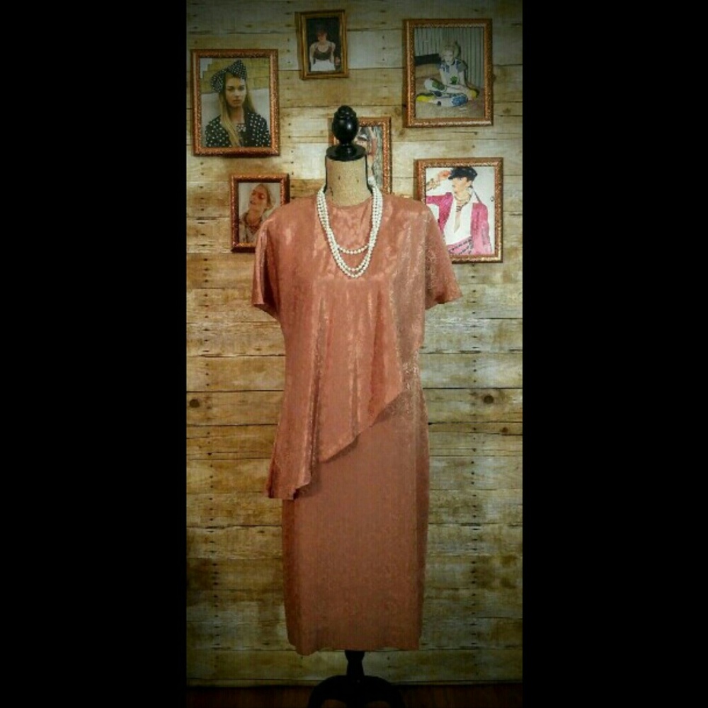 1960 Vintage Designer In Pristine Embodiment